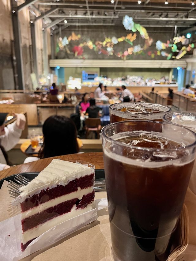 폐극장이 대형 감성카페로? 스타벅스 경동1960점☕️
