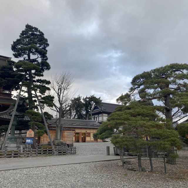 日本國寶級佛教建築善光寺