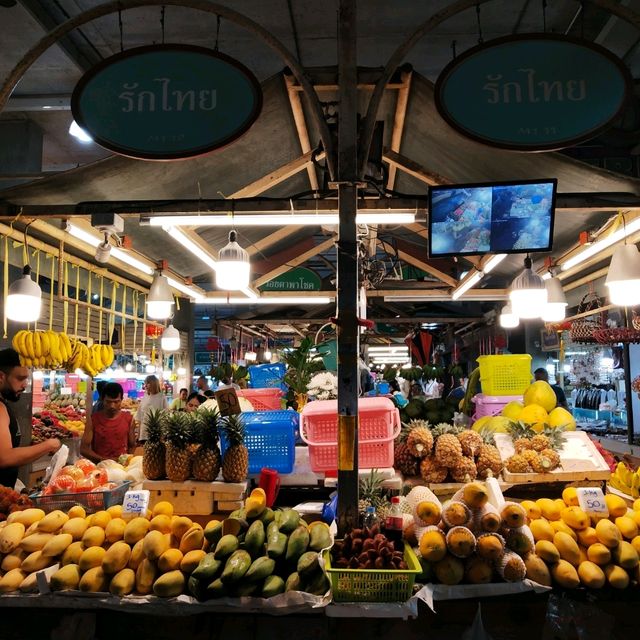 ตลาดสดบ้านส้าน อาหารถูกและอร่อย