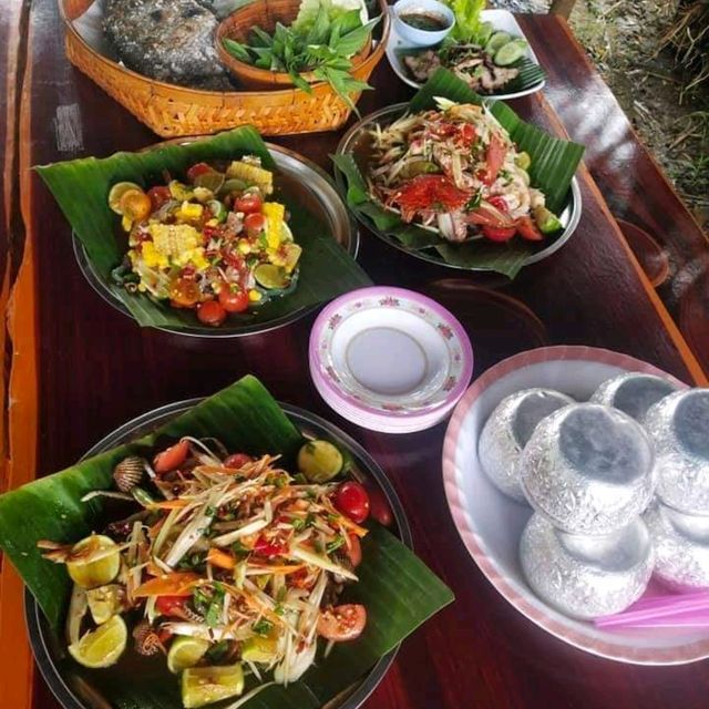 ครกใหญ่ กำไรทอง ส้มตำแซ่บยืนหนึ่ง