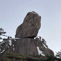 黄山を見ずして山を見たと言うなかれ。高圧的ですが納得です