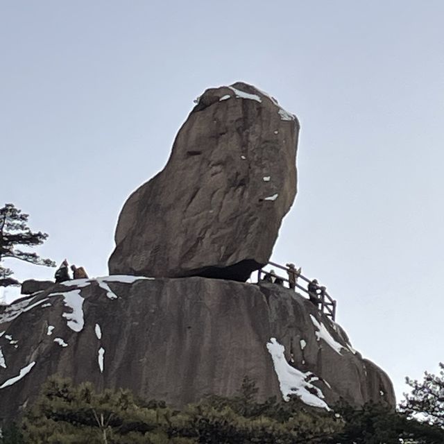 黄山を見ずして山を見たと言うなかれ。高圧的ですが納得です