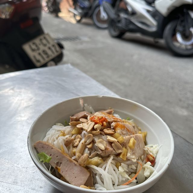 撈米線嘆咖啡剪頭髮逛超市🥰