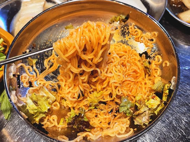구워서 나오는 돼지고기 맛집 삼굽살 명지점