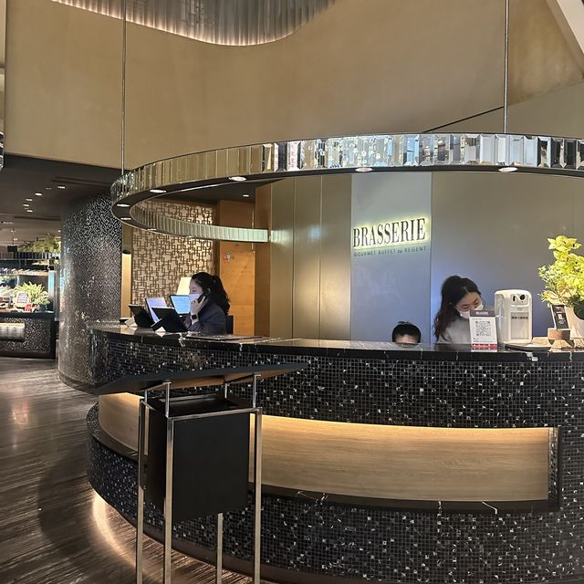 台北美食，晶華酒店Buffet 柏麗廳，異國料理種類多、海鮮新鮮、生魚片、壽司🍣、甜點任選！
