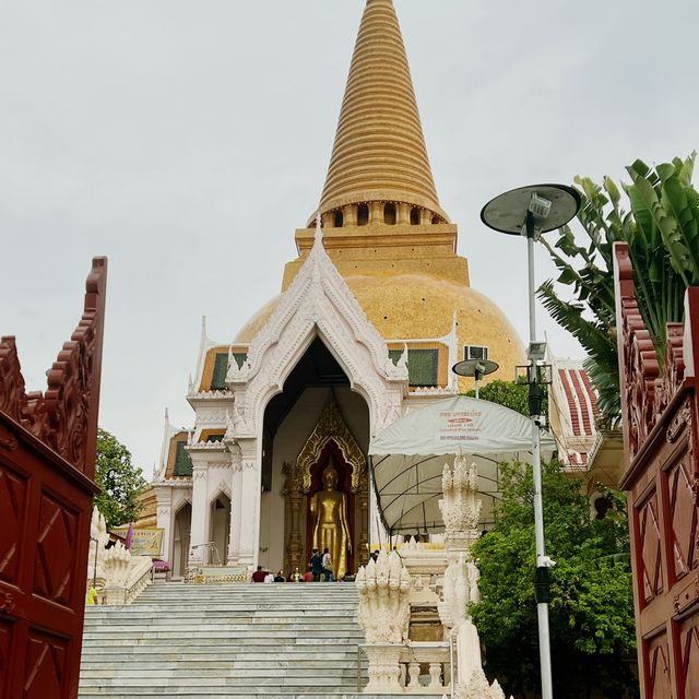 กราบนมัสการองค์พระปฐมเจดีย์🙏🏻
