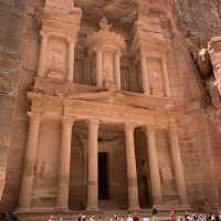 Red Columns at The Treasury 🇯🇴😍