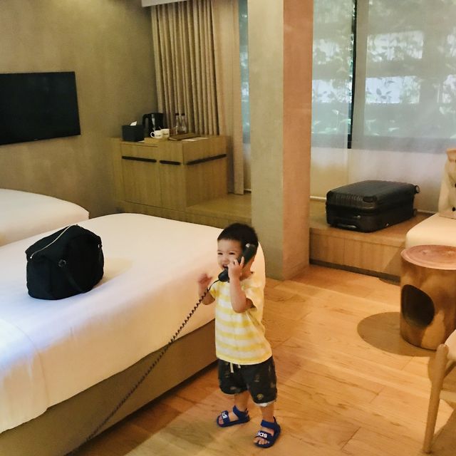 泰國鬧市中的綠洲（Ad Lib hotel)