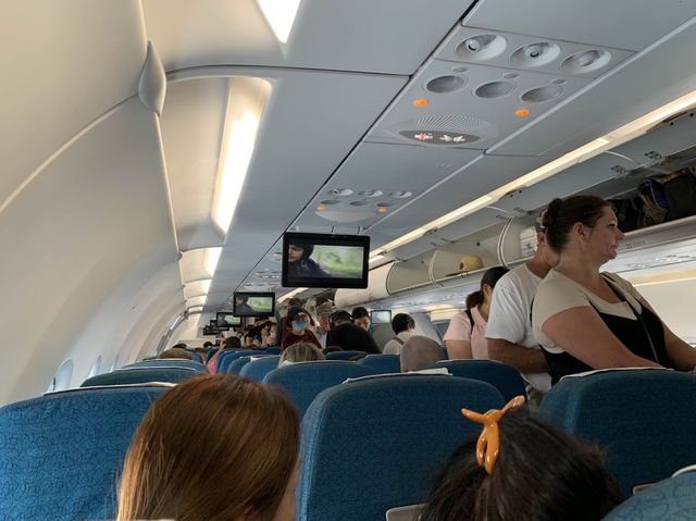 ベトナム　ベトナム観光　タンソンニャット国際空港からダナン国際空港へフライトしてきた！