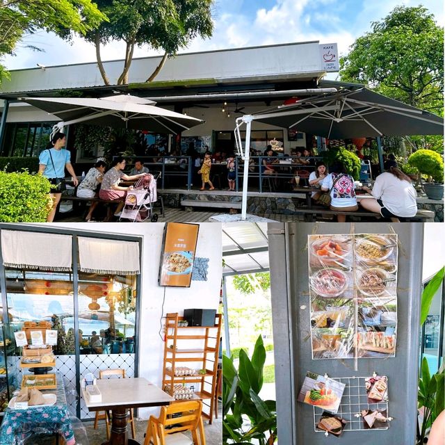 Scenic Senibong Cove 321 Cafe