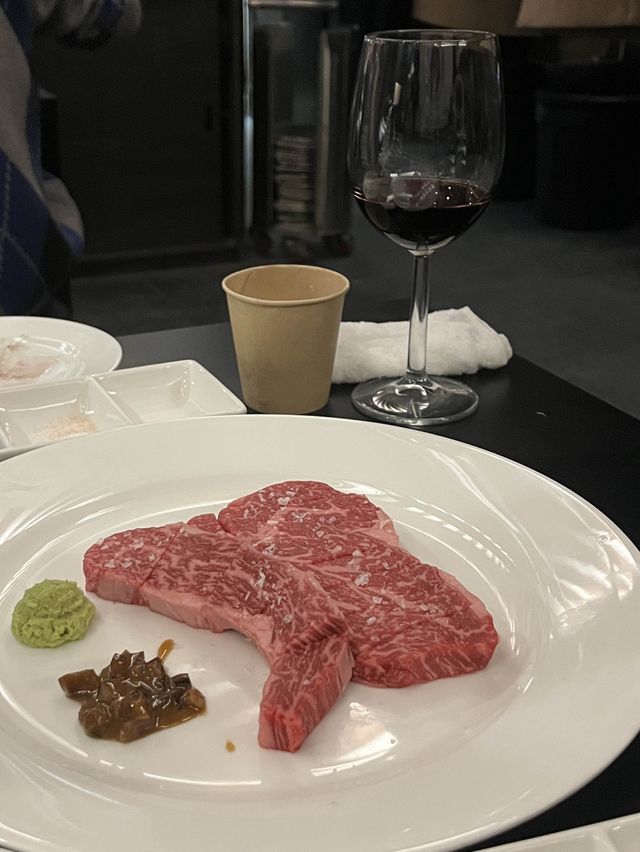 특별한 날을 기념하고 싶다면 경복궁 우직상회에서 소고기 오마카세 즐기기🤍