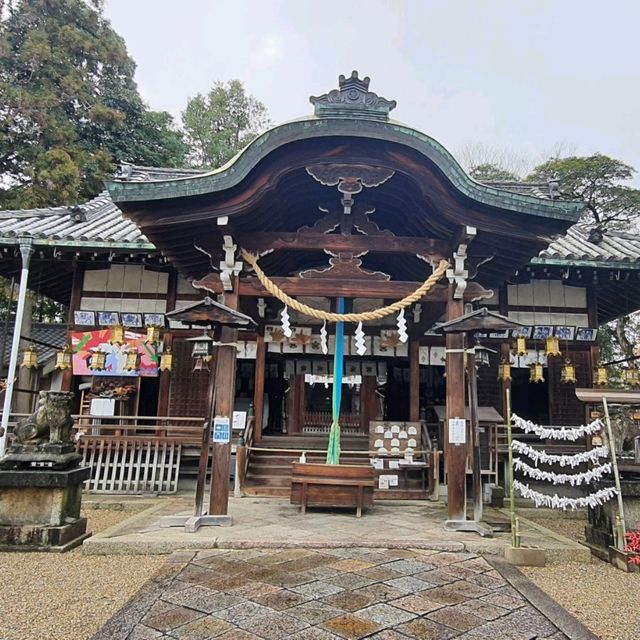 奈良郡山古老的八幡神社