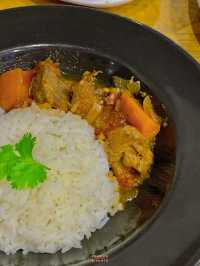 ร้านบะหมี่ฮ่องกงเล็กๆแต่อัดแน่นไปด้วยความอร่อย