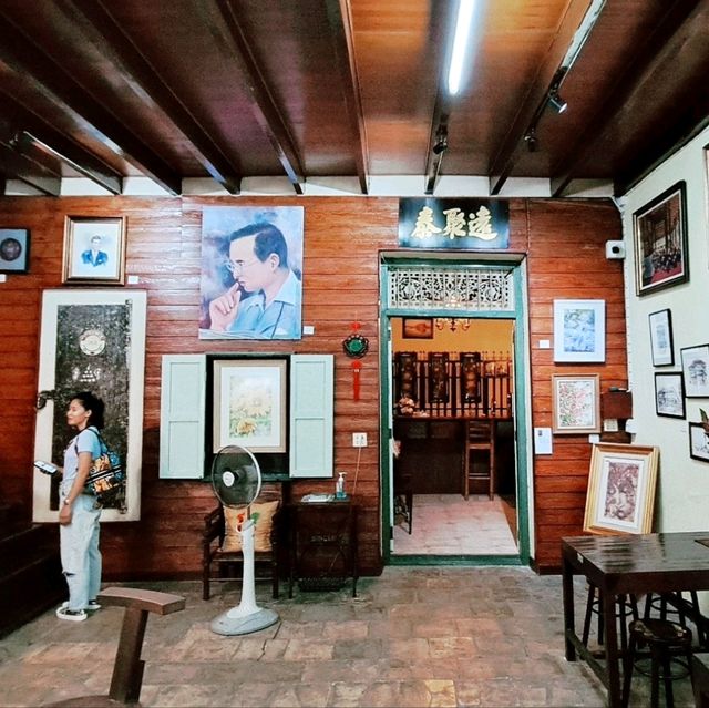 ร้านน้ำชาเจ้าสัว  Chaosua Tea Room  ลำปาง