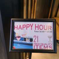 【アロフト東京銀座】ホテルのバーでおしゃれに1杯