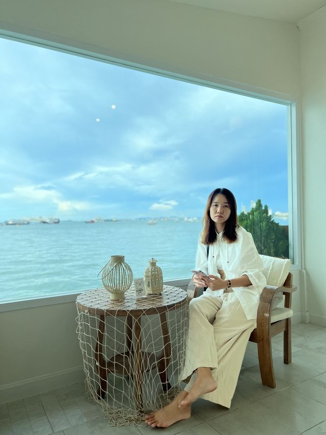 คาเฟ่ ริมทะเล พัทยา สไตล์เกาหลี