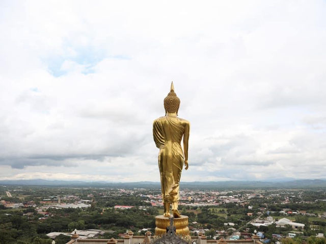 วัดพระธาตุเขาน้อย