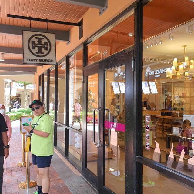 Singaporeans Heaven - JB Premium Outlet Stores