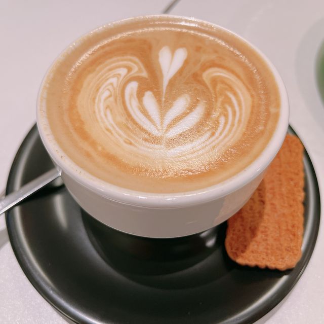 「Tuned Coffee & Roastery」旺角：舒適環境，優質精緻美食