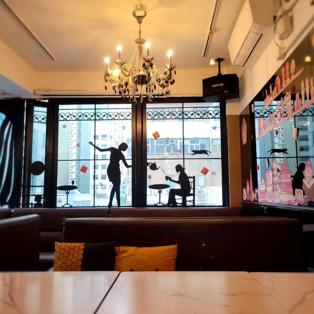 情人節之選💖 美味心太軟＆窩夫🥰抵食好坐旺角樓上Cafe😆 