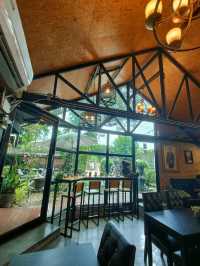 เฌอ คาเฟ่ คาเฟ่ลับในเมืองบุรีรัมย์
