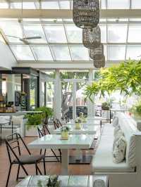 Ob-Oon Patisserie & Boulangerie คาเฟ่มินิมอลหัวหิน