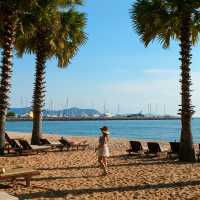 🌴☀️ Ravindra Beach Resort ที่พักริมทะเลนาจอมเทียน
