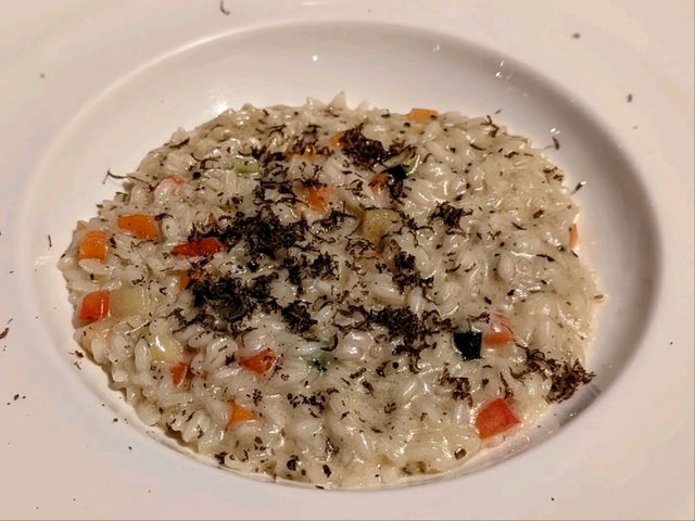 海味鮮嫩爆表的的龍蝦義大利麵：TOSCANA義大利餐廳