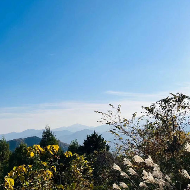 鏡山展望台：壯麗瀑布山景，享受寧靜