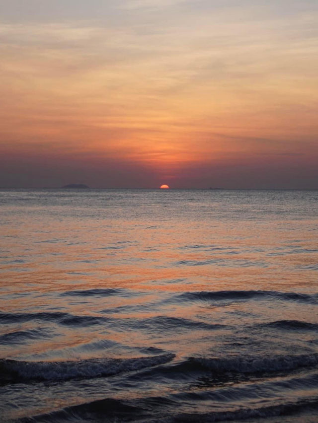 🦐 ทานบุฟเฟ่ต์ทะเลเผาพร้อมชม Sunset 