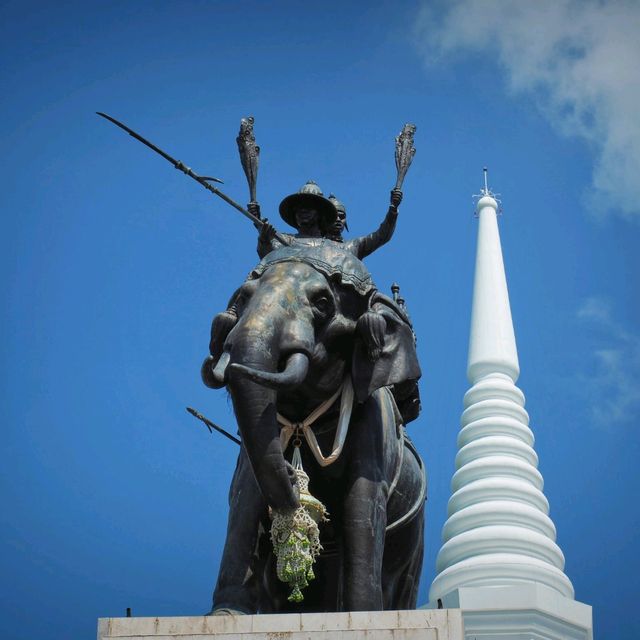 อนุสรณ์ดอนเจดีย์ จ.สุพรรณบุรี