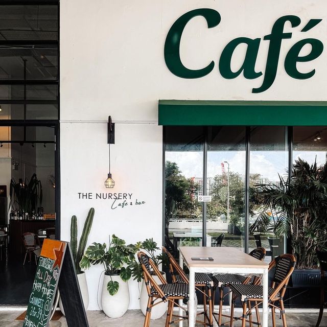 The Cafe & Bar