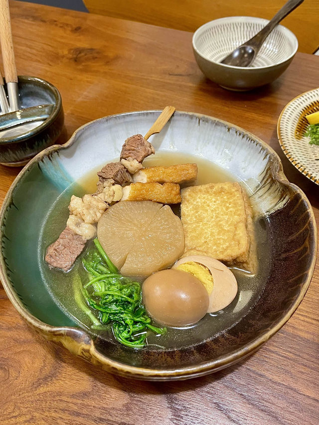 Saku เอกมัย 16