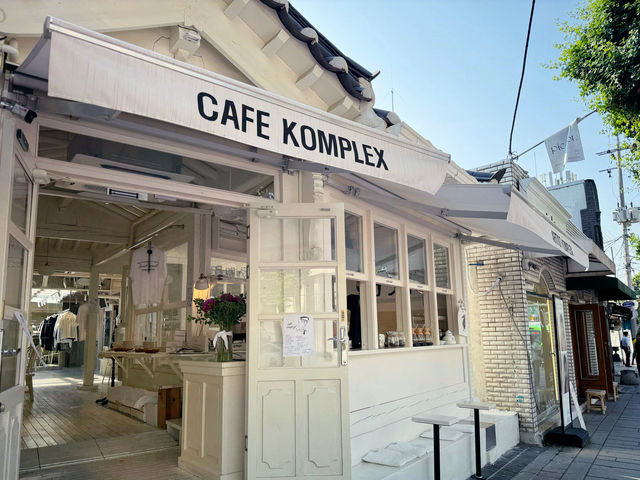 有名店が手掛ける安国カフェ☕️