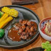 FURO SUSHI BAR | THE PLACE ITSELF IS COZY & SUPER SPACIOUS