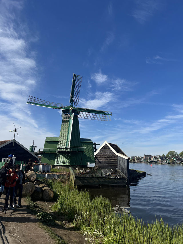 Discover the Charm of Zaanse Schans, Netherlands 🇳🇱 