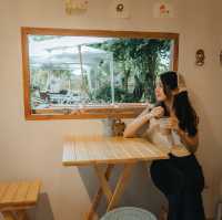 | Niji Cafe  |