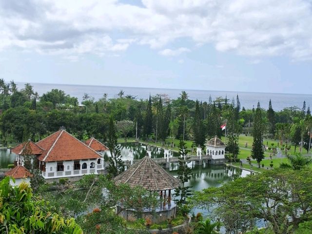 【バリ島】美しい水の離宮「taman ujung」