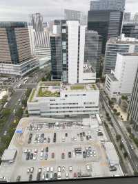 【横浜】開放感あふれるスカイプール
