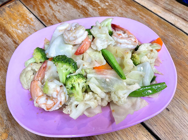 “ร้านน้องน้ำเหนือทะเลสด” ร้านอร่อยพัทยา