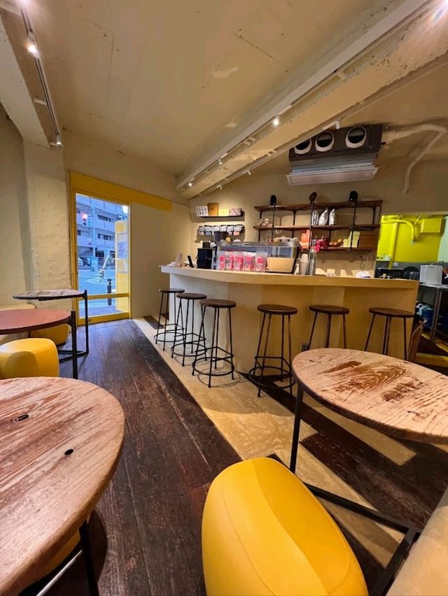 Neighbourhood Cafe Vibe