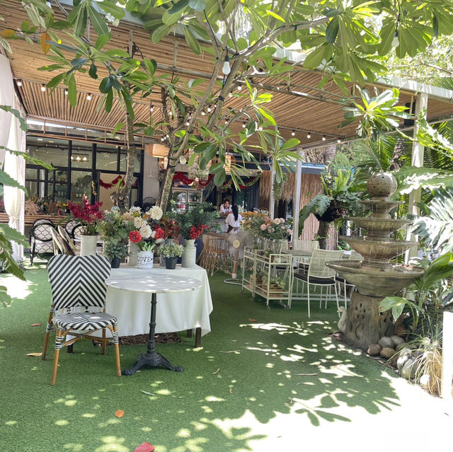 Triple 9 Cafe & Restaurant