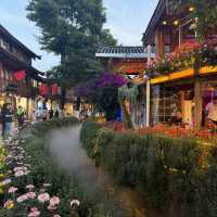 Vibrant Lijiang Ancient Town