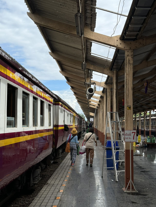 นั่งรถไฟเชียงใหม่-แพร่ | ฤดูฝน 🚃⛰️🌿🌳