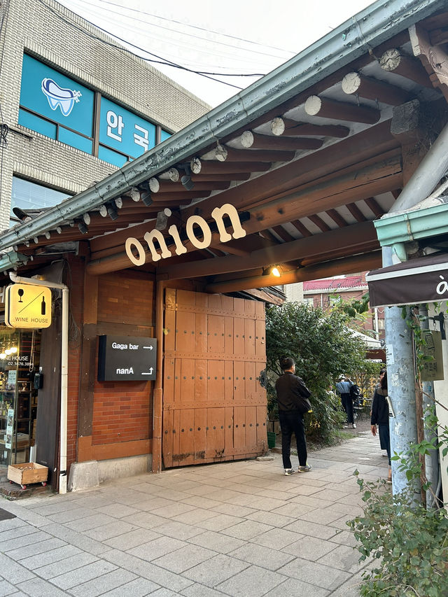 【韓国 ソウル】昔の韓屋をリニューアルした素敵なカフェ🏯