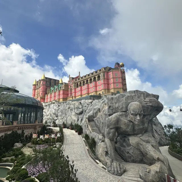 20-Minute Comprehensive Guide to Ba Na Hills Cable Car in Da Nang, Vietnam