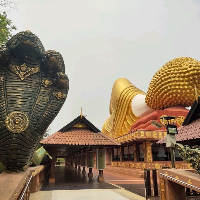 ไหว้พระนอน เสริมมงคลให้ชีวิต