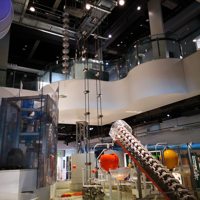 Science Wonders: My Fun Day at Nagoya City Science Museum!