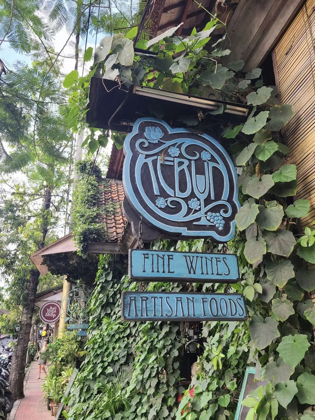 Garden Fresh Flavors: A Taste of Tranquility at Kebun Bistro