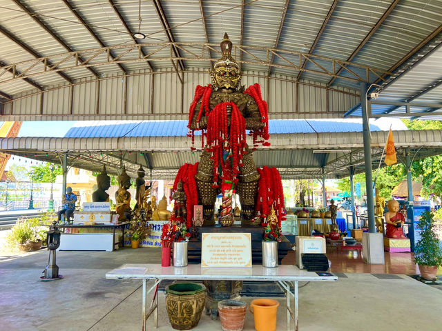 วัดชลอ โบสถ์เรือสุพรรณหงษ์ วัดสวยนนทบุรี